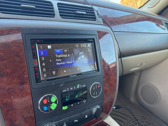 2009 Chevrolet Tahoe 4WD 4dr 1500 LTZ - 23005394 - 8