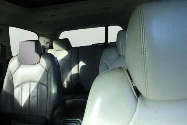 2009 Chevrolet Traverse AWD 4dr LTZ - 22978726 - 9