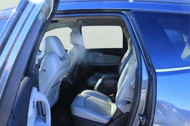 2009 Chevrolet Traverse AWD 4dr LTZ - 22978726 - 6