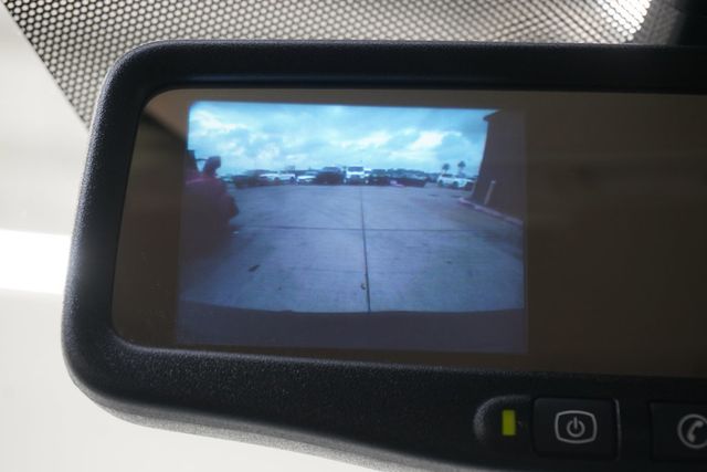 2009 Chevrolet Traverse FWD 4dr LT w/1LT - 23017135 - 18
