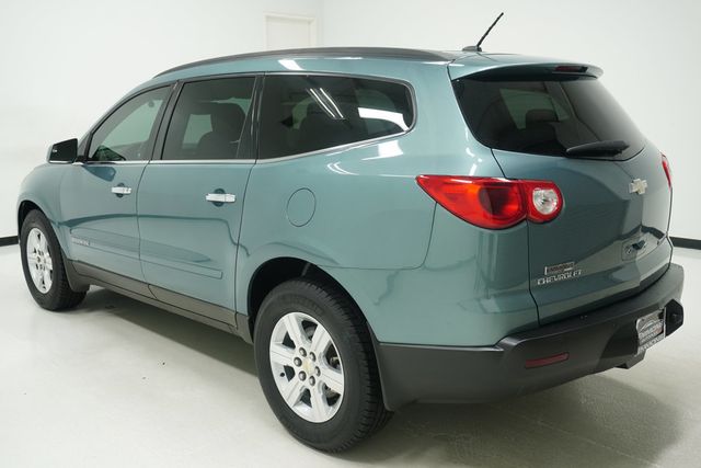2009 Chevrolet Traverse FWD 4dr LT w/1LT - 23017135 - 5