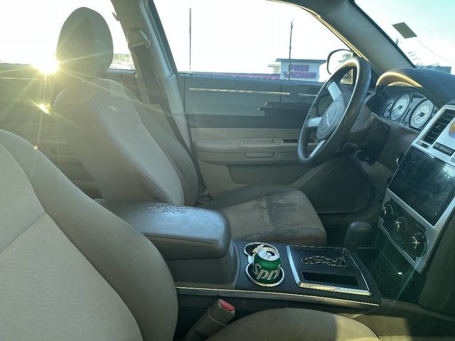 2009 Chrysler 300 4dr Sedan LX RWD *Ltd Avail* - 22976971 - 6