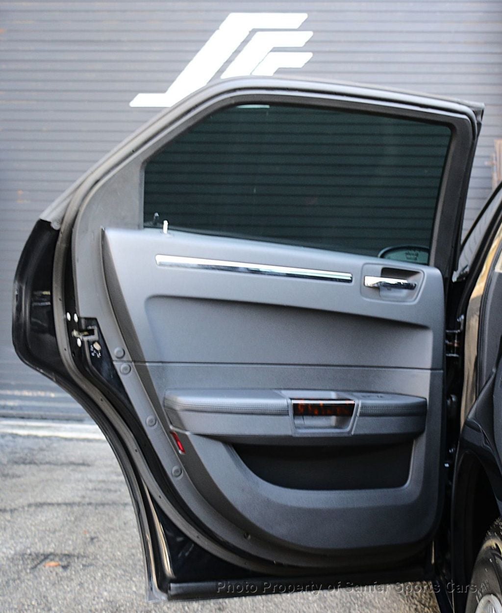 2009 Chrysler 300 C - 22988735 - 20