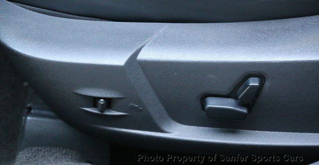 2009 Chrysler 300 C - 22988735 - 28