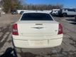 2009 Chrysler 300 Touring - 22771680 - 15