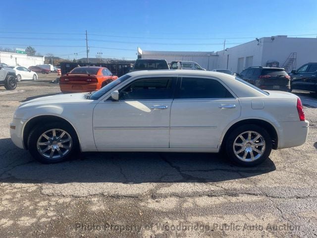 2009 Chrysler 300 Touring - 22771680 - 16