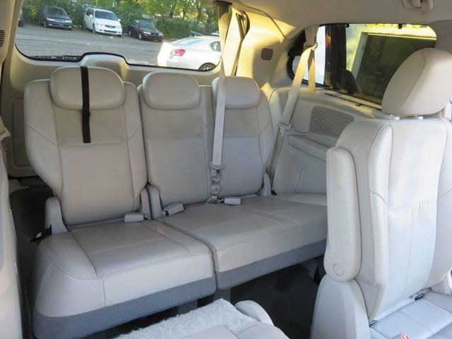 2009 Used Chrysler Town & Country LIMITED / SWIVEL N GO at New Jersey ...