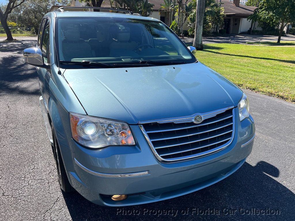 2009 Chrysler Town & Country Limited Wagon Van 4.0L - 22684804 - 14