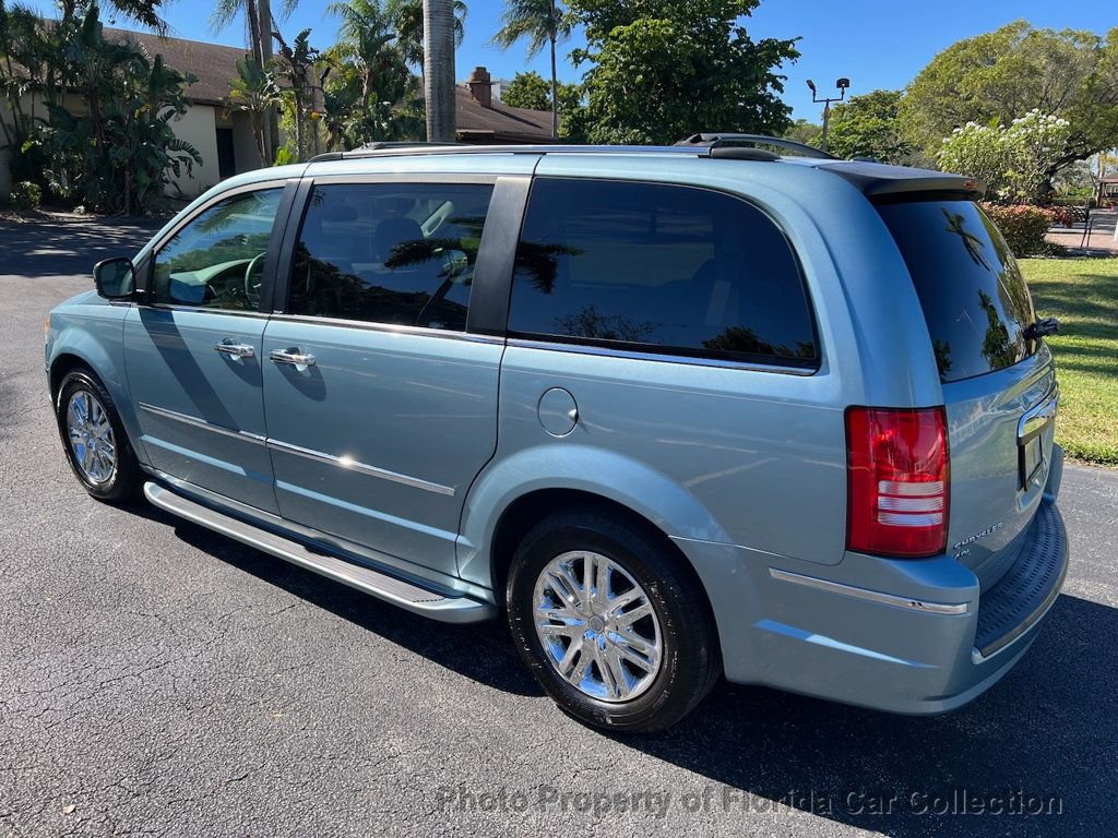 2009 Chrysler Town & Country Limited Wagon Van 4.0L - 22684804 - 2