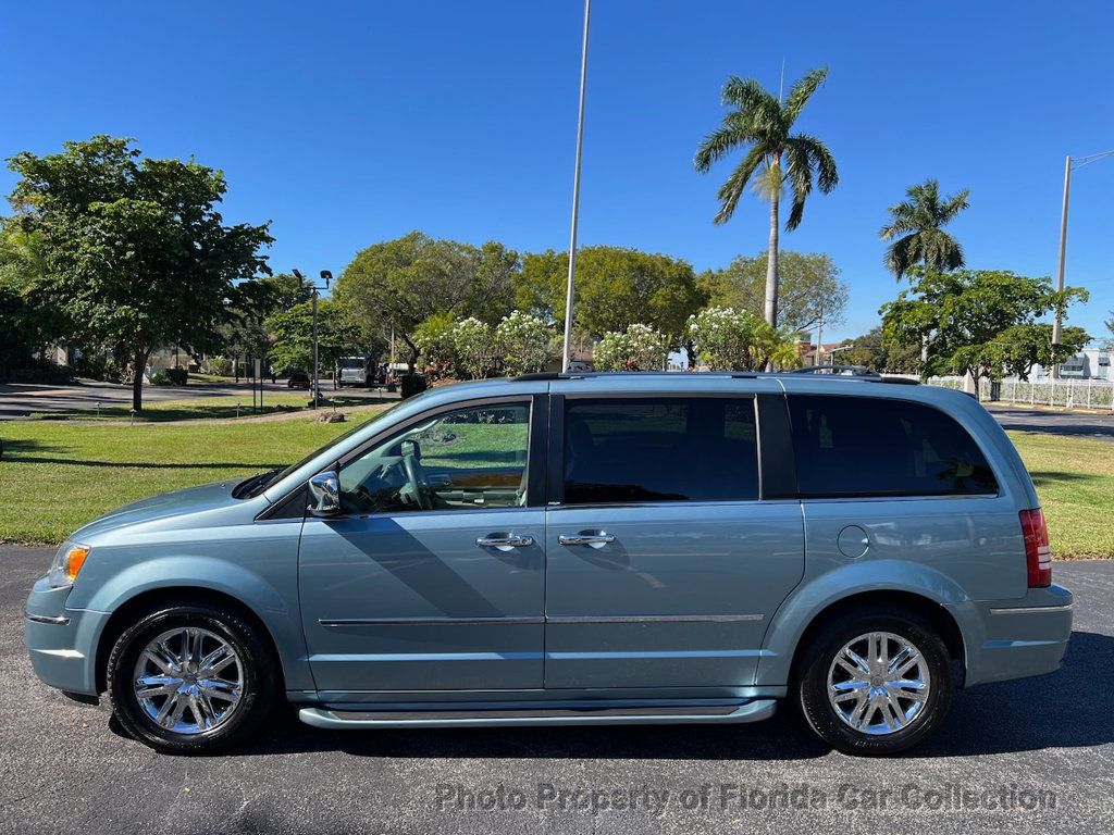 2009 Chrysler Town & Country Limited Wagon Van 4.0L - 22684804 - 4