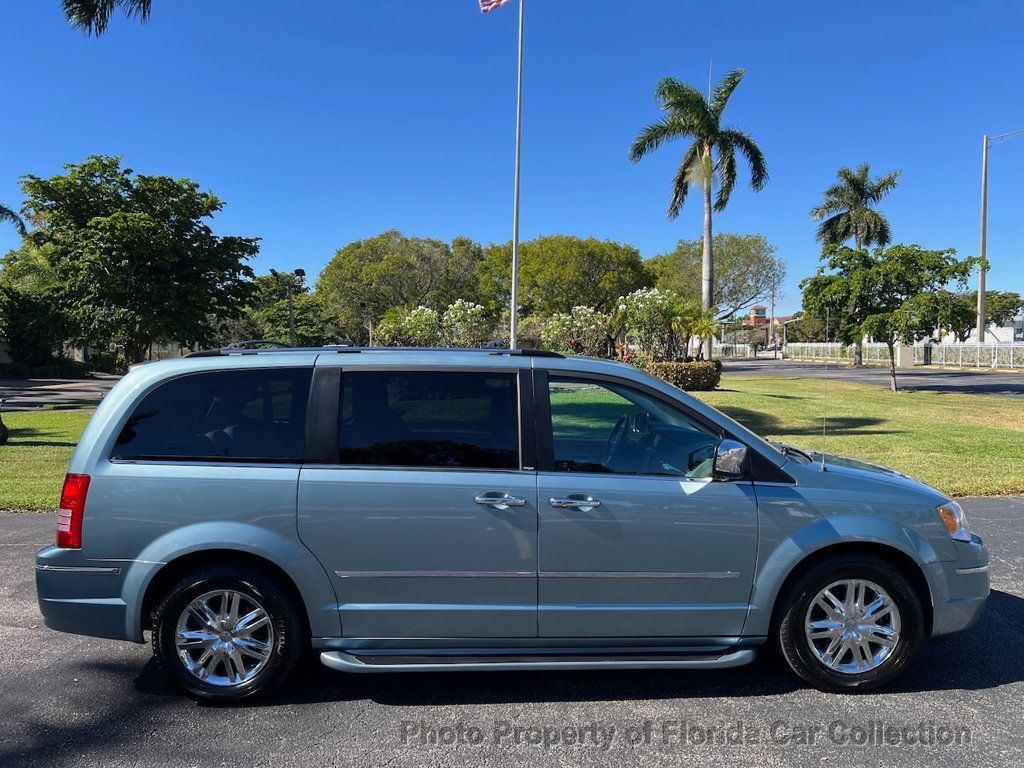 2009 Chrysler Town & Country Limited Wagon Van 4.0L - 22684804 - 5