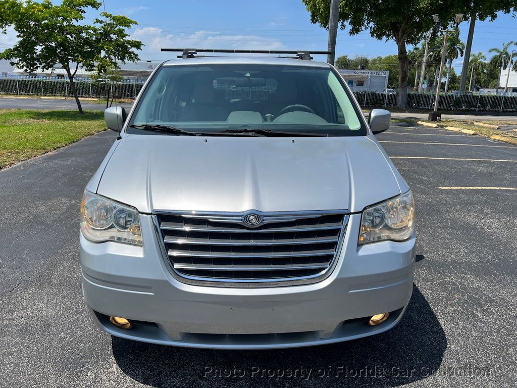 2009 Chrysler Town & Country Touring Minivan Wagon - 22458080 - 12