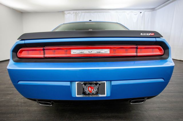 2009 Dodge Challenger 2dr Coupe SRT8 - 22977812 - 32