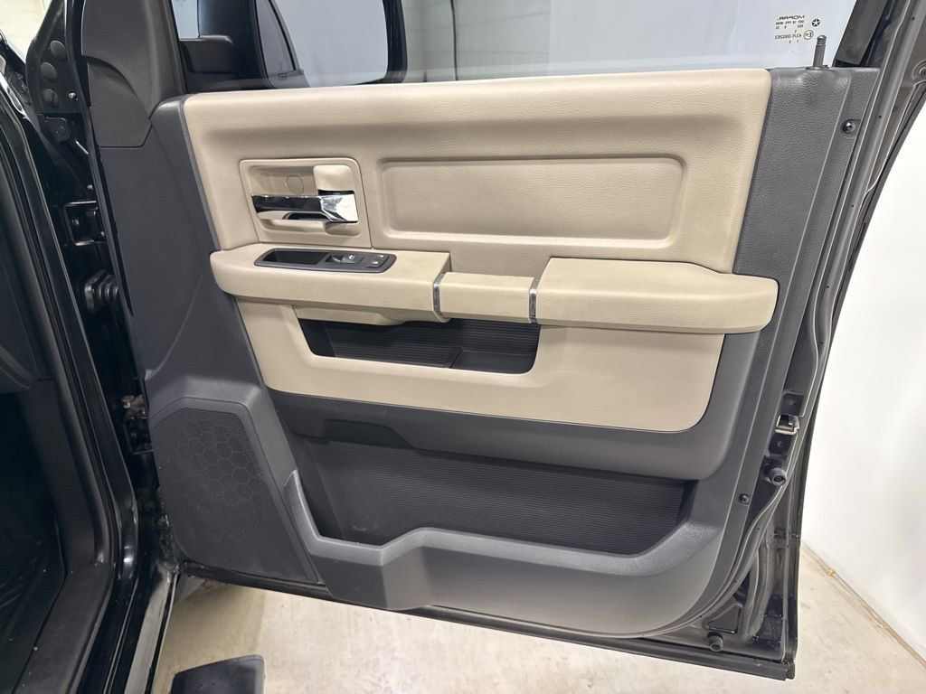 2009 Dodge Ram 1500 4WD Crew Cab 140.5" SLT - 23022287 - 36