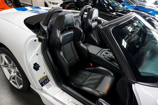 2009 Dodge Viper *Viper SRT10 Convertible* *Only 3k Miles* *All Stock & Original* - 23012064 - 37