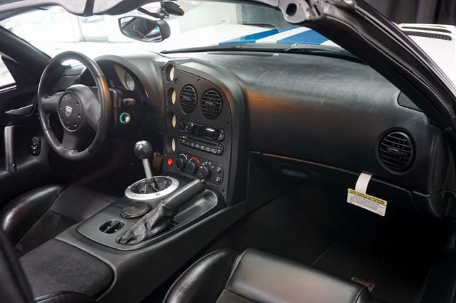 2009 Dodge Viper *Viper SRT10 Convertible* *Only 3k Miles* *All Stock & Original* - 23012064 - 39
