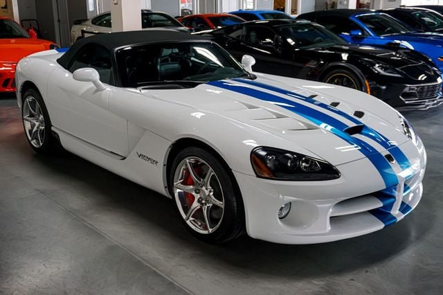 2009 Dodge Viper *Viper SRT10 Convertible* *Only 3k Miles* *All Stock & Original* - 23012064 - 5