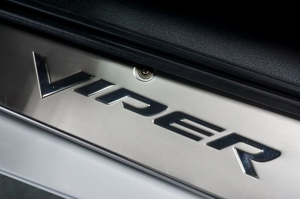 2009 Dodge Viper *Viper SRT10 Convertible* *Only 3k Miles* *All Stock & Original* - 23012064 - 70