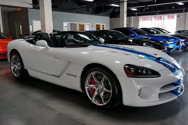 2009 Dodge Viper *Viper SRT10 Convertible* *Only 3k Miles* *All Stock & Original* - 23012064 - 87