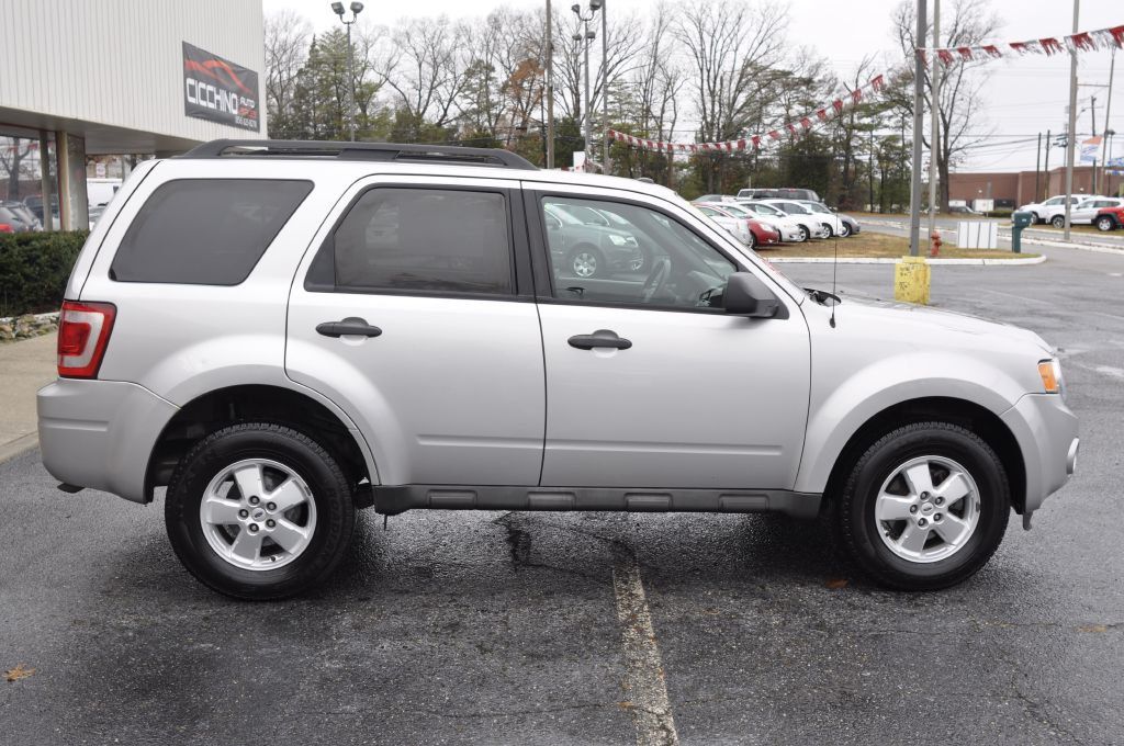 2009 Ford Escape FWD 4dr I4 Automatic XLT - 19609166 - 6