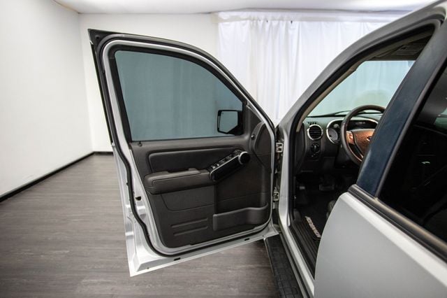 2009 Ford Explorer Sport Trac AWD 4dr V8 Adrenalin - 22970776 - 15