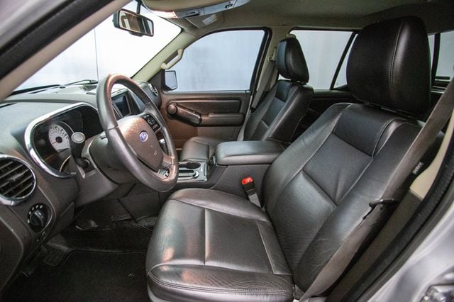 2009 Ford Explorer Sport Trac AWD 4dr V8 Adrenalin - 22970776 - 17