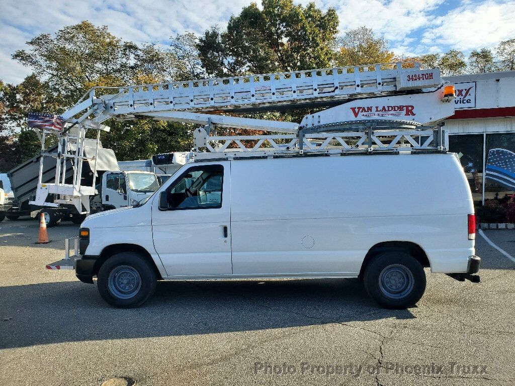 2009 Ford E-350 photo 4