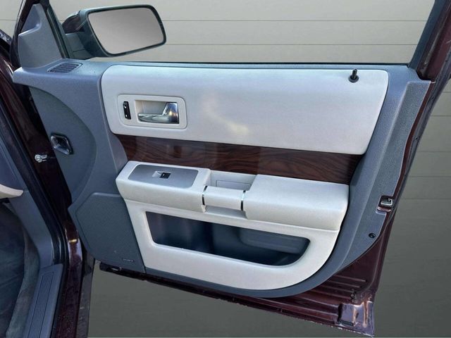 2009 Ford Flex 4dr SEL FWD - 22936986 - 39
