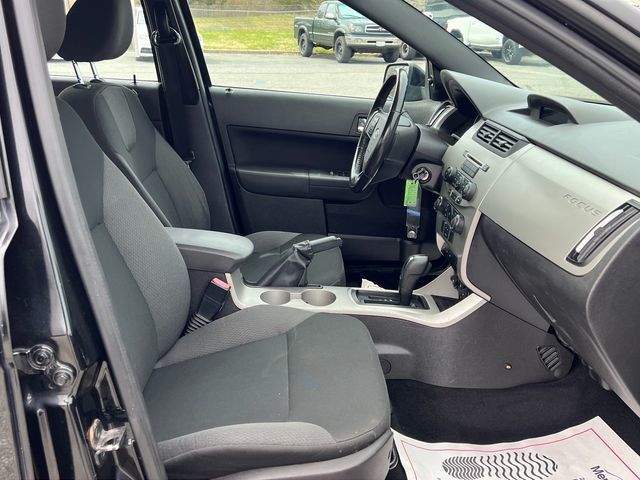 2009 Ford Focus 4dr Sedan SES - 23000142 - 16