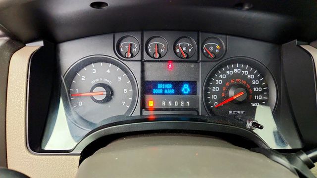 2009 Ford F-150 2WD Reg Cab 145'' XL w/ XL Plus & Trailer Tow Pkg - 23036349 - 13