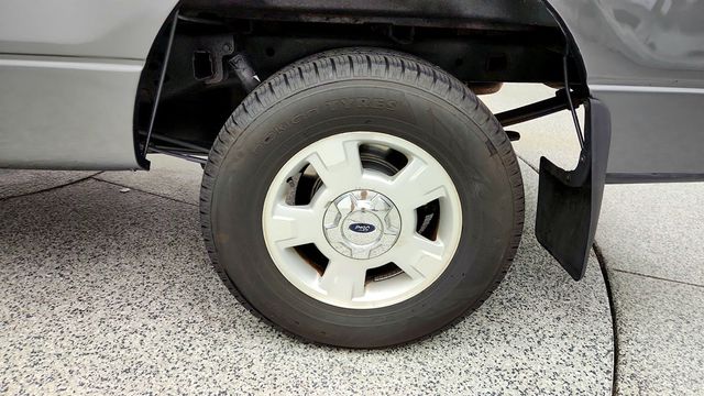 2009 Ford F-150 2WD Reg Cab 145'' XL w/ XL Plus & Trailer Tow Pkg - 23036349 - 8