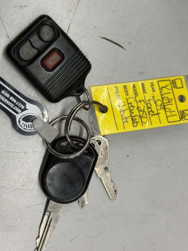 2009 Ford F-250 Super Duty XL 4x4 2dr Regular Cab 8 ft. LB - 22956378 - 31