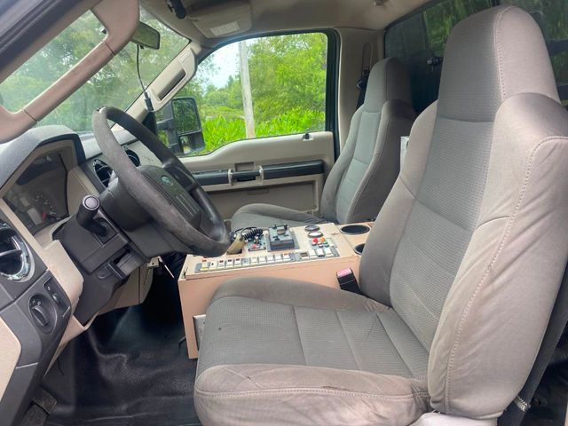 2009 Ford F-550 4X4 Ambulance  - 20846091 - 38