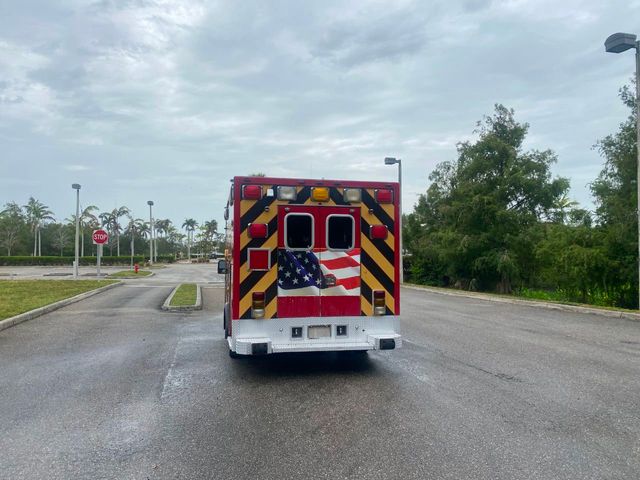 2009 Ford F-550 4X4 Ambulance  - 20846091 - 7