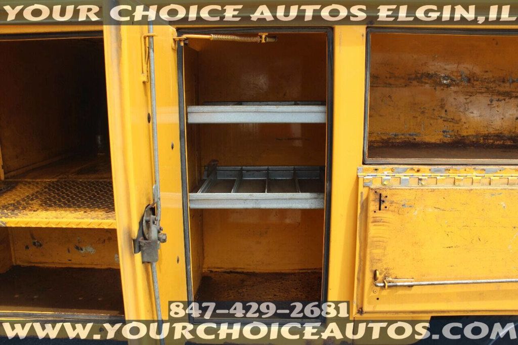 2009 Ford F-550 Super Duty 4X2 2dr Regular Cab 140.8 200.8 in. WB - 22957520 - 10