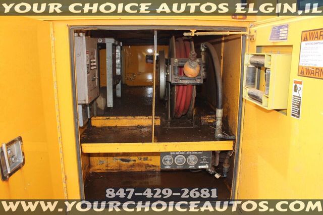 2009 Ford F-550 Super Duty 4X2 2dr Regular Cab 140.8 200.8 in. WB - 22957520 - 19