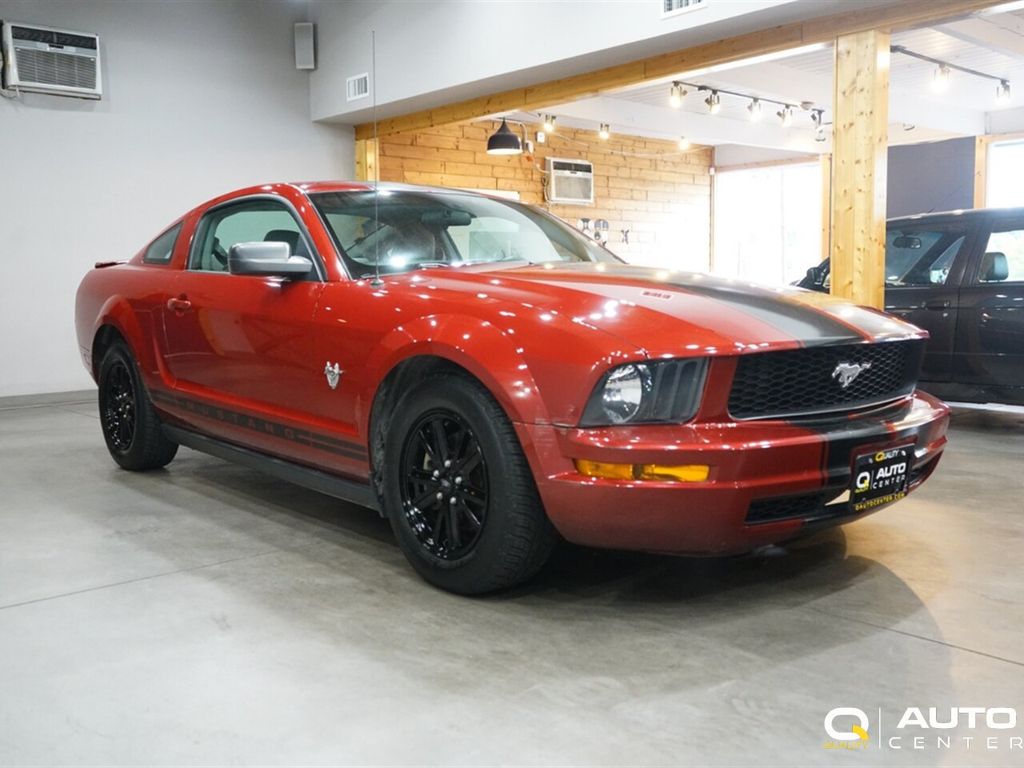 2009 Ford Mustang V6 photo 3