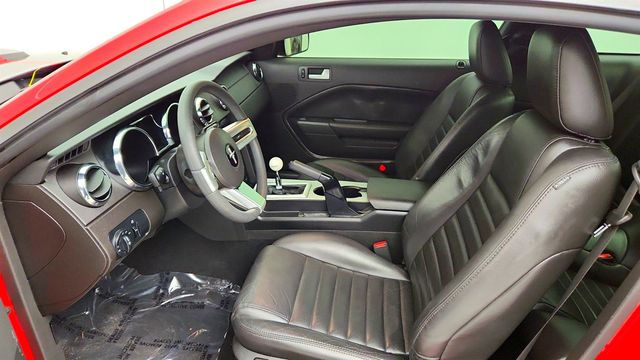 2009 Ford Mustang 2dr Coupe GT Deluxe w/ Lthr Sport Bucket Seats & Appearance Pkg - 23030393 - 18