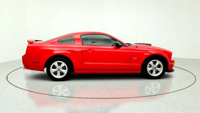 2009 Ford Mustang 2dr Coupe GT Deluxe w/ Lthr Sport Bucket Seats & Appearance Pkg - 23030393 - 3