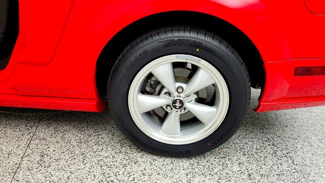 2009 Ford Mustang 2dr Coupe GT Deluxe w/ Lthr Sport Bucket Seats & Appearance Pkg - 23030393 - 8