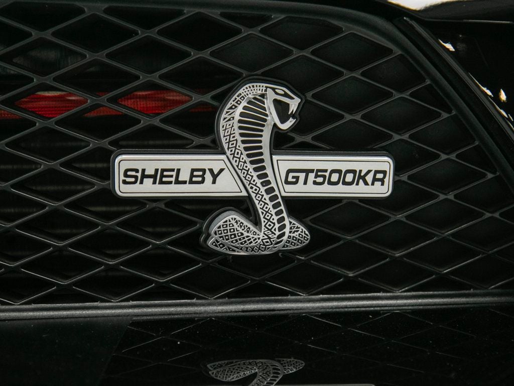Ford Mustang photo 11