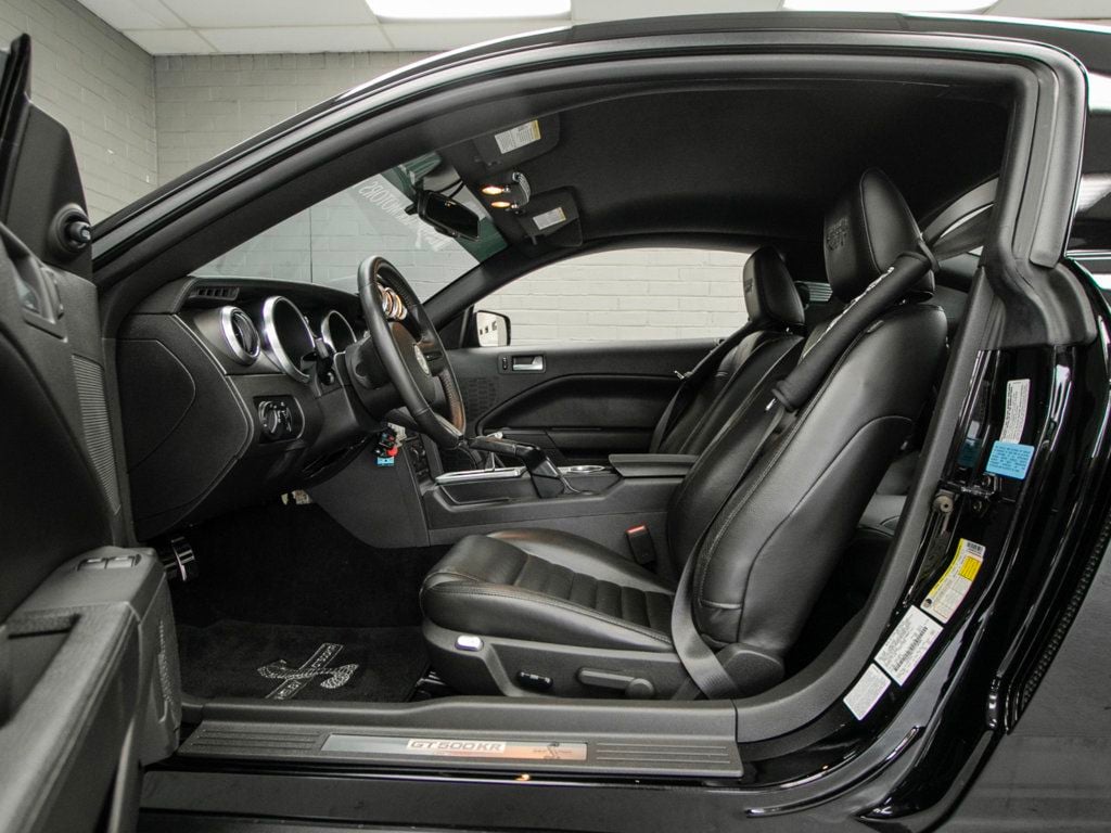 Ford Mustang photo 17