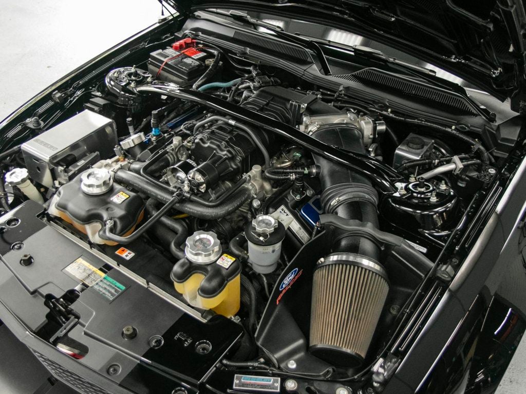 Ford Mustang photo 7