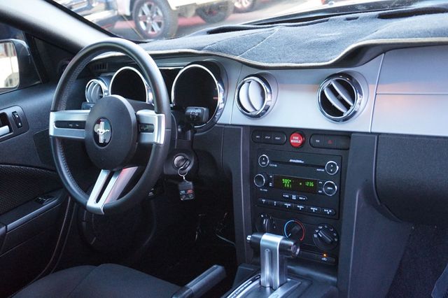 2009 Ford Mustang DELUXE, PREMIUM WHEELS, TINTED WINDOWS, CLOTH SEATS - 23101101 - 32