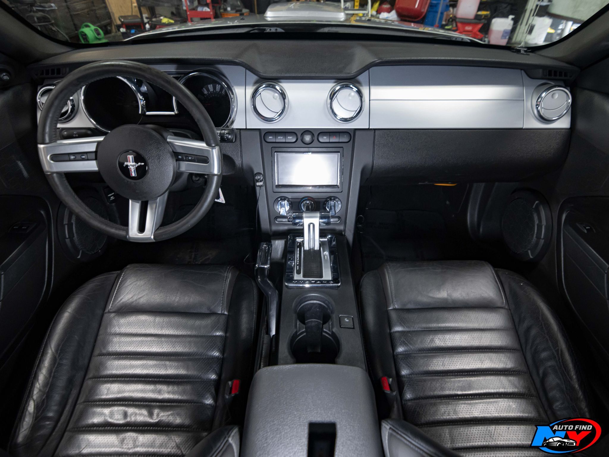 2009 Ford Mustang GT Premium photo 2