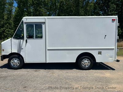 2009 Ford STEP VAN JUST 77k MILES! ONE OWNER! - 1FCHE39LX9DA65088