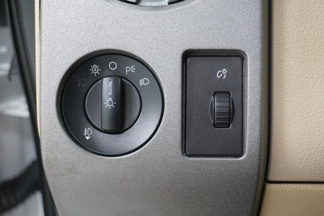 2009 Ford Super Duty F-250 SRW  - 22999953 - 21