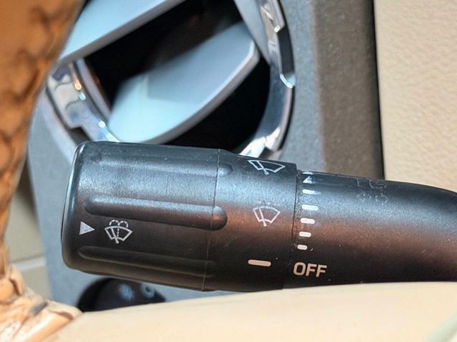 2009 Ford Super Duty F-250 SRW Lariat 4x4 4dr Crew Cab 6.8 ft. SB Pickup - 22965140 - 36