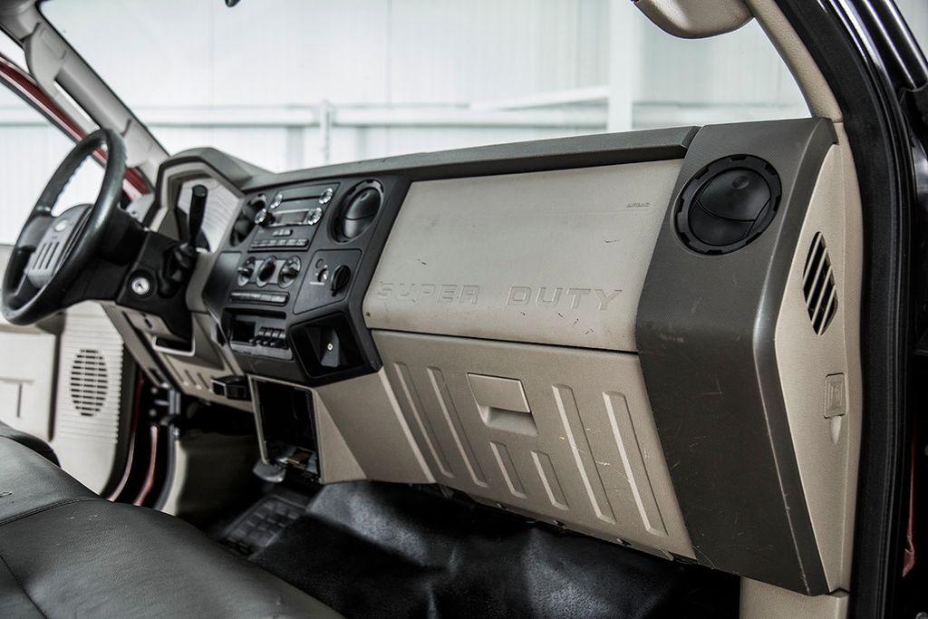 2009 Ford Super Duty F-450 XL - 15313454 - 17