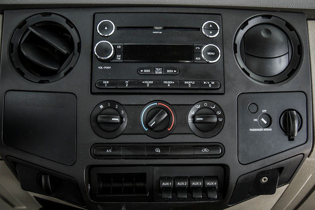 2009 Ford Super Duty F-450 XL - 15313454 - 18